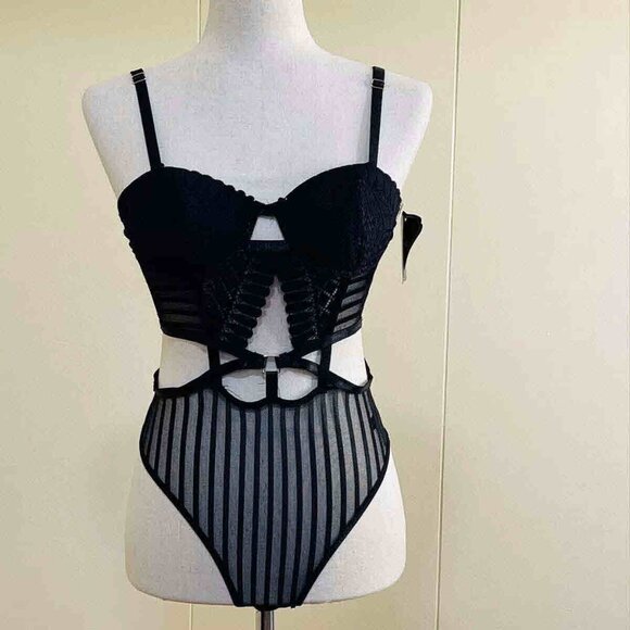 Secret Lace Mesh Lace Bodysuit - Picture 3 of 4